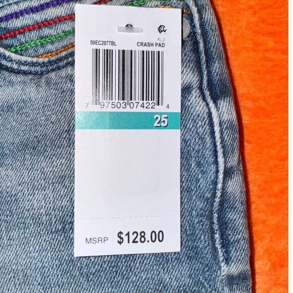 Blank NYC Capri Jeans Raw Hem Rainbow‎ Thread Waist  NEW WITH TAGS Size 25 - Picture 7 of 8